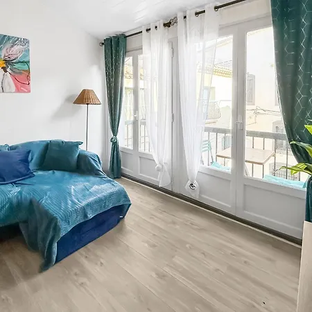 Maison Charmante Clim Et Balcon En Centre * Marseillan (Herault)