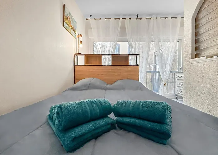 Maison Charmante Clim Et Balcon En Centre Prázdninový dům *