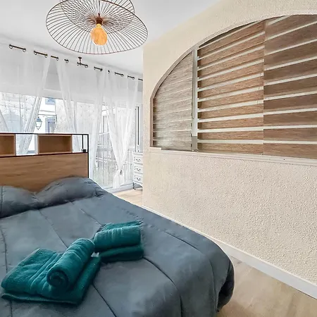 Holiday home Maison Charmante Clim Et Balcon En Centre *