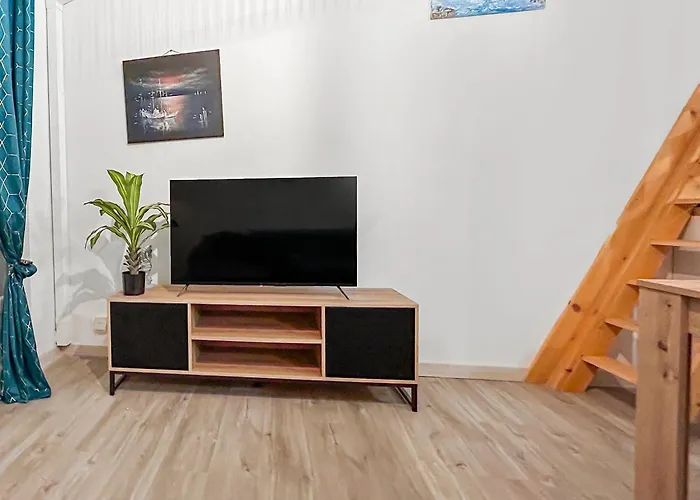 Holiday home Maison Charmante Clim Et Balcon En Centre *