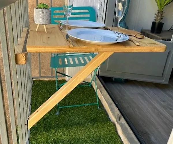 Holiday home Maison Charmante Clim Et Balcon En Centre *